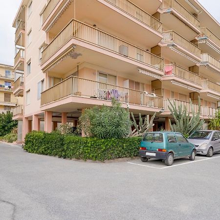 Near The Sea - Wifi And Parking Apartamento Ventimiglia Exterior foto